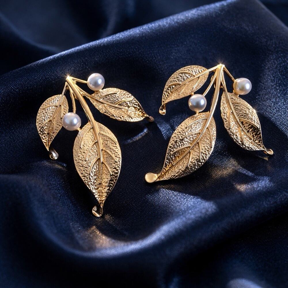 Leaf Pearl Zara Earrings Stud Gold Statement Berry Boho Retro Botanical Branch